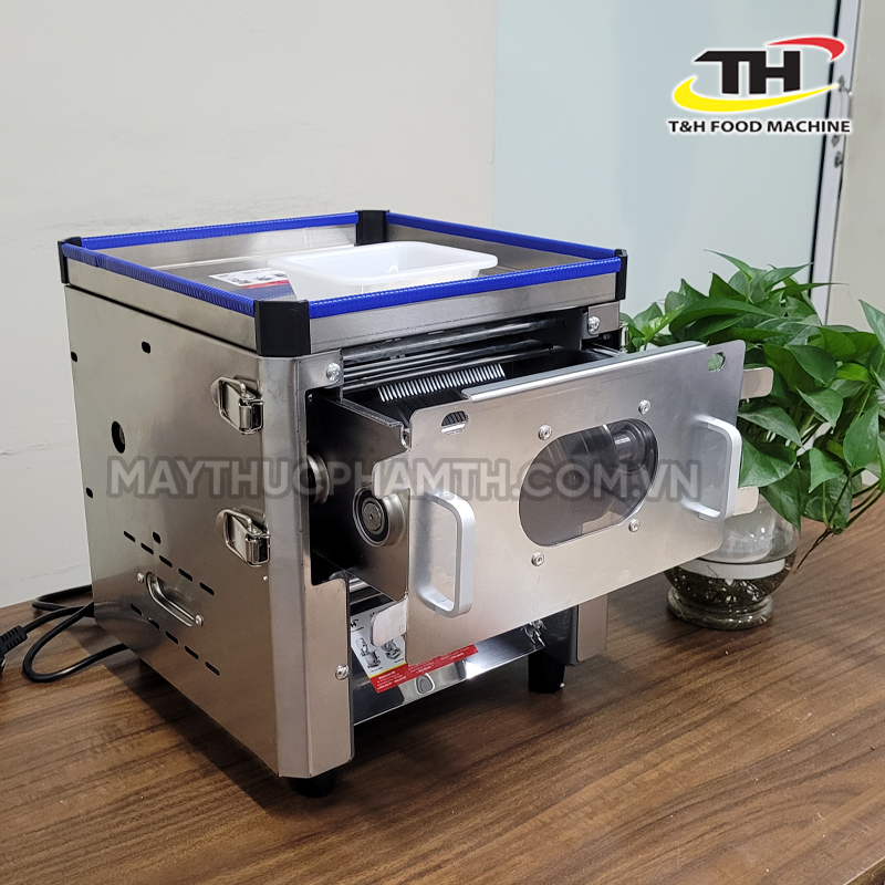 Máy thái thịt DQ90