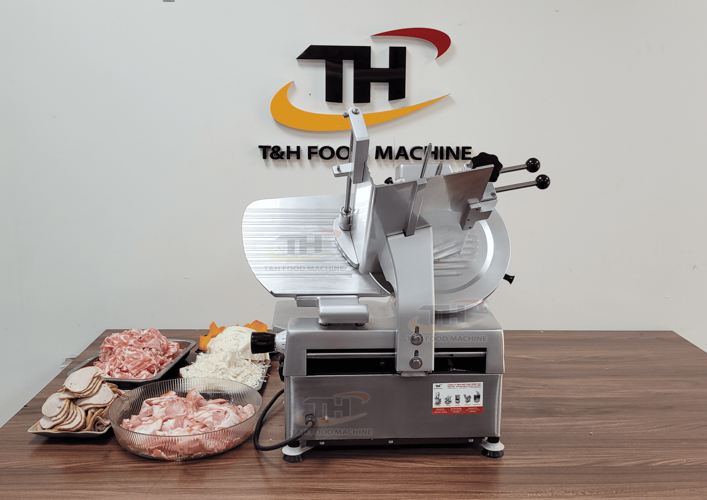 M&aacute;y th&aacute;i thịt đ&ocirc;ng lạnh SL300A